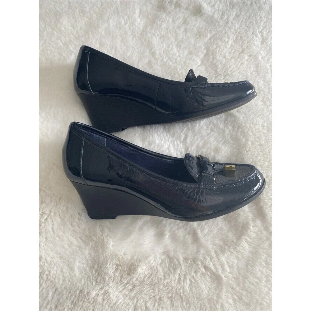 Lauren‎ Ralph Lauren Navy Patent Leather Wedge Loafer Pumps Gold Hardware 6B